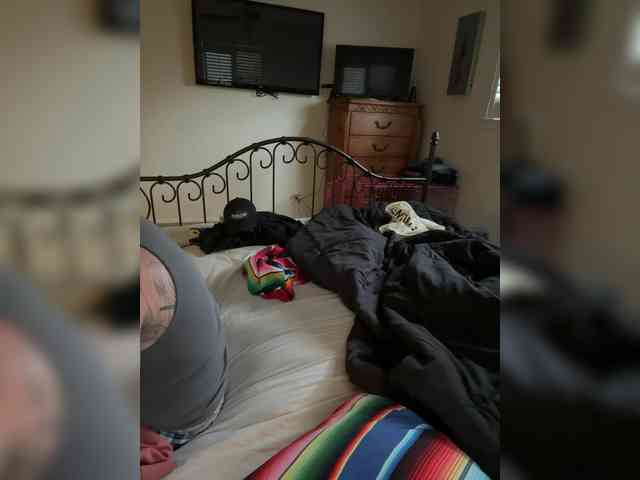 TattedNConvicted1 webcam