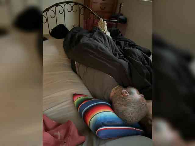 TattedNConvicted1 webcam