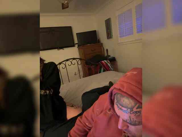 TattedNConvicted1 webcam