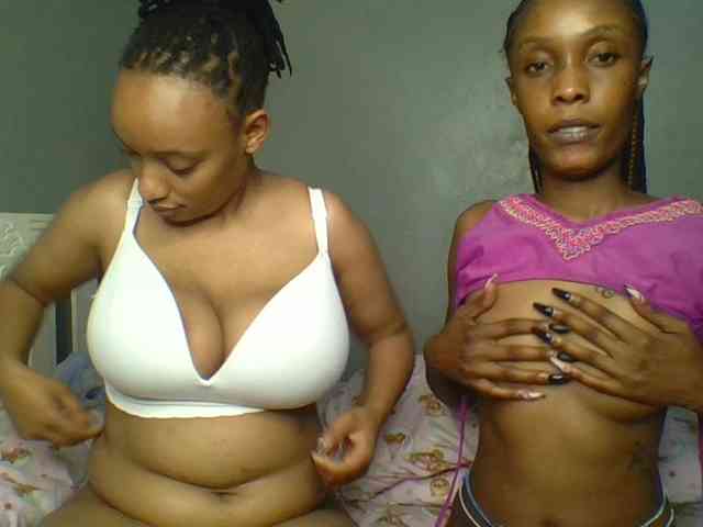 Temptingtwosome webcam