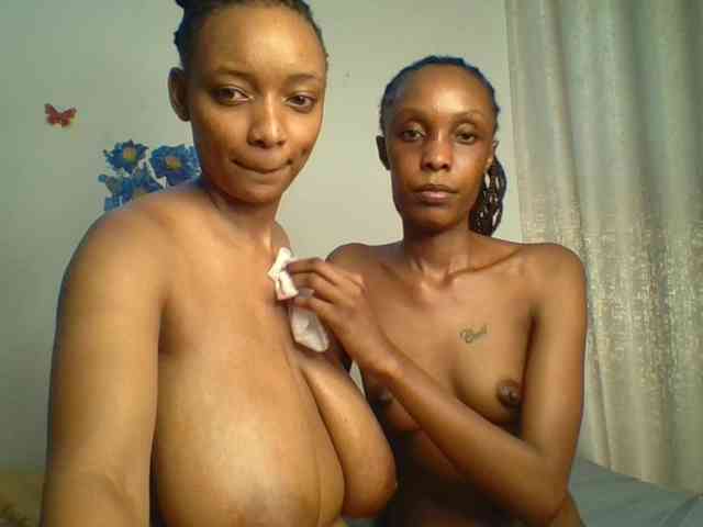 Temptingtwosome webcam