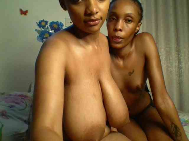 Temptingtwosome Live Webcam on BongaCams