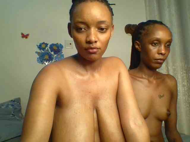 Temptingtwosome webcam