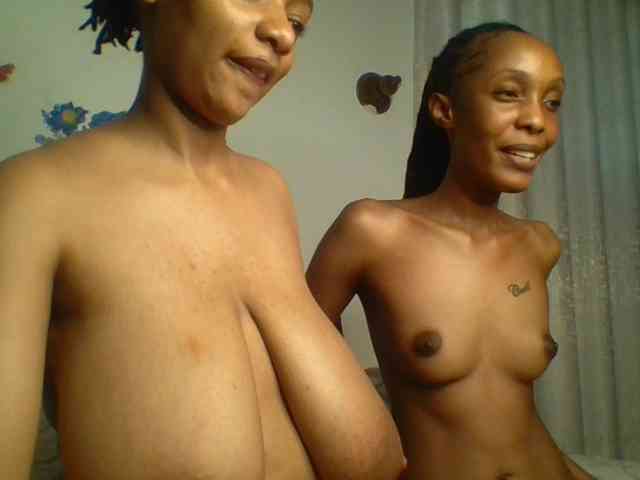 Temptingtwosome Live Webcam on BongaCams