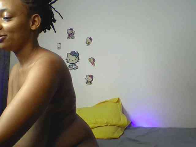 Temptingtwosome webcam