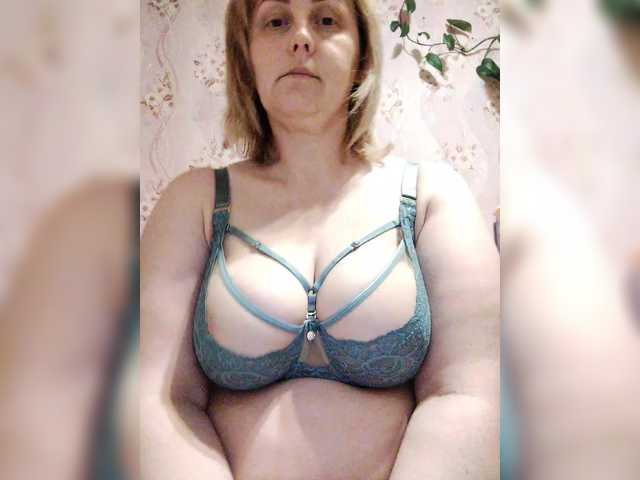 Milfa85's BongaCams show and profile