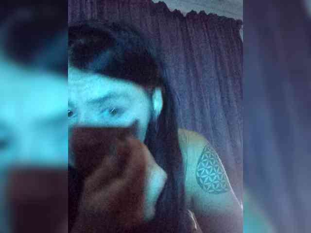 TANTALIZING_TEAGAN webcam