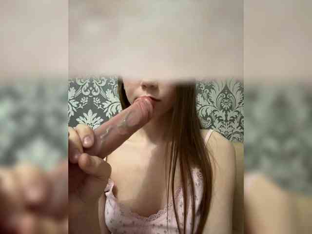 Alia205 Live Webcam on BongaCams