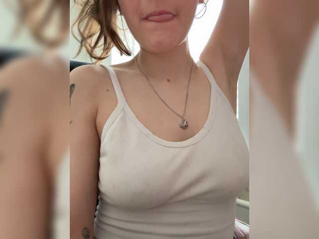 Asexysmile's BongaCams show and profile