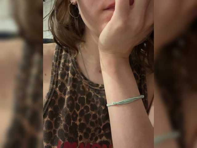 Asexysmile's BongaCams show and profile