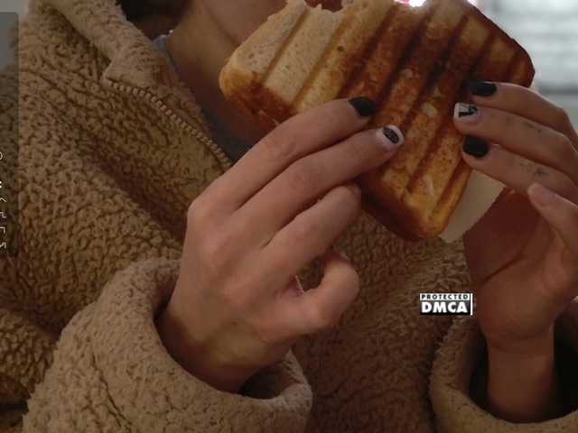 Asexysmile's BongaCams show and profile