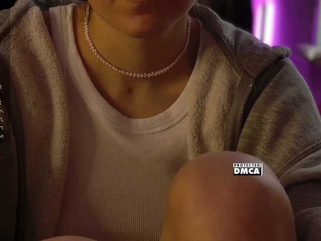 Asexysmile's BongaCams show and profile