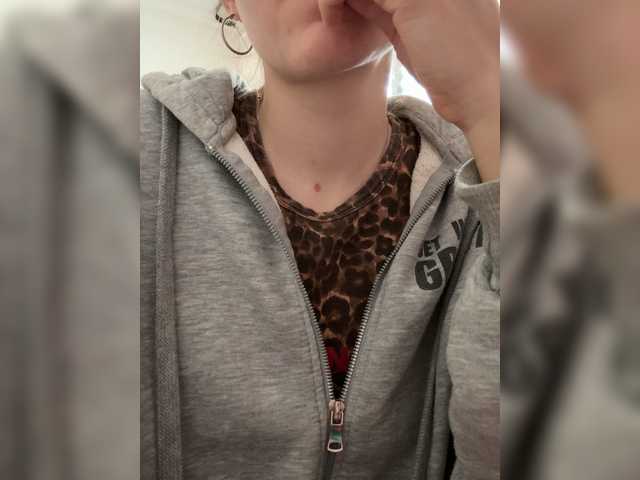 Asexysmile's BongaCams show and profile