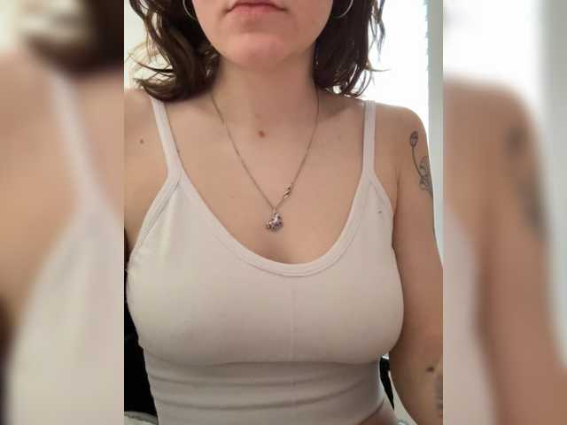 Asexysmile's BongaCams show and profile