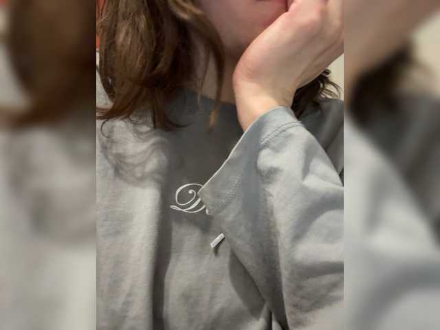 Asexysmile's BongaCams show and profile