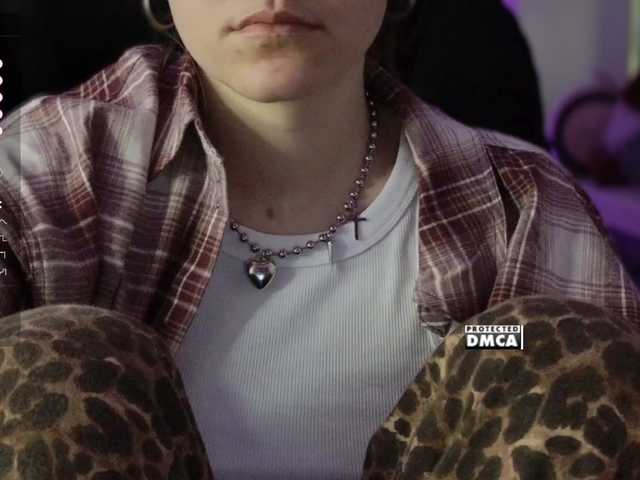 Asexysmile's BongaCams show and profile