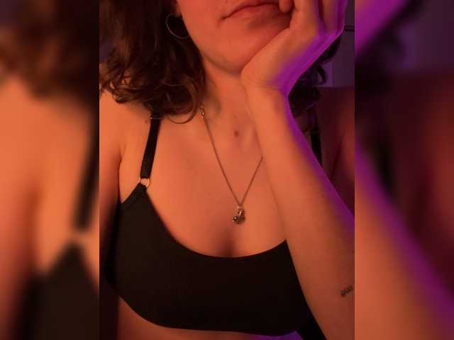 Asexysmile's BongaCams show and profile