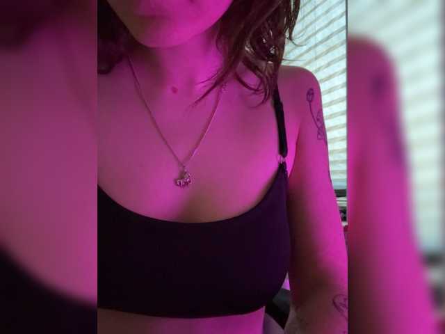 Asexysmile's BongaCams show and profile
