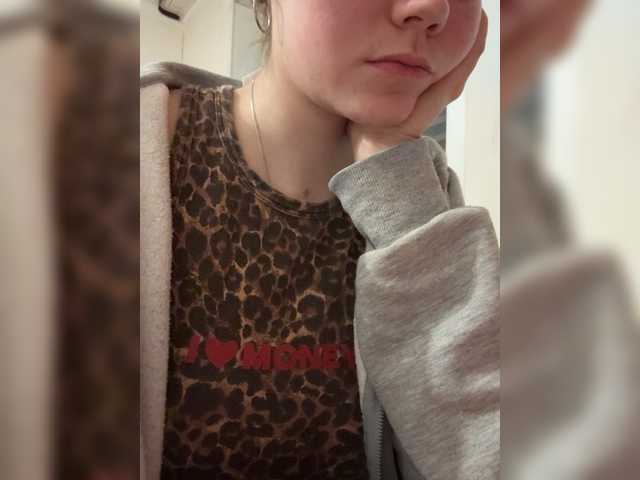 Asexysmile's BongaCams show and profile