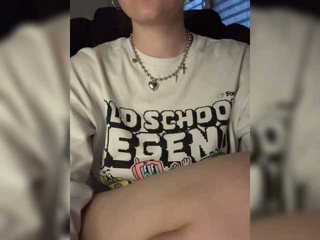 Asexysmile's BongaCams show and profile