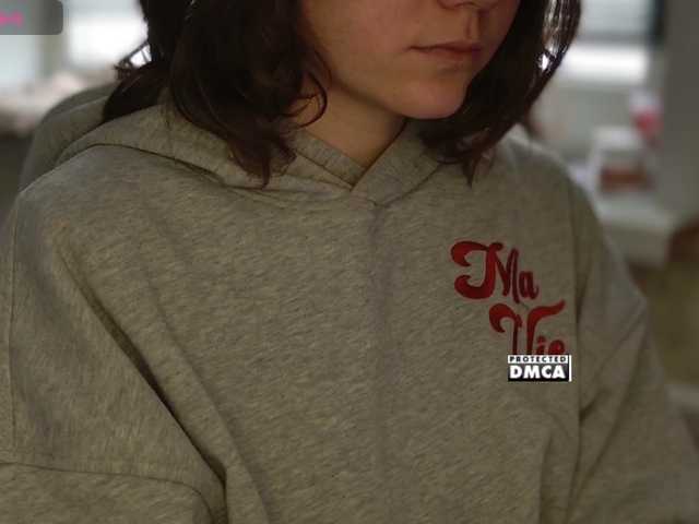 Asexysmile's BongaCams show and profile