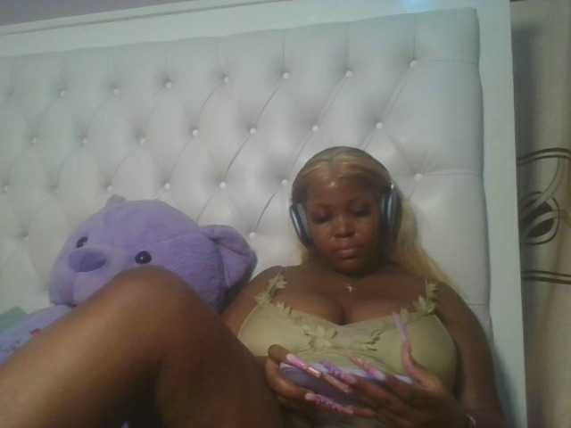 Cute Tinkerbella (CuteTinkerbella)