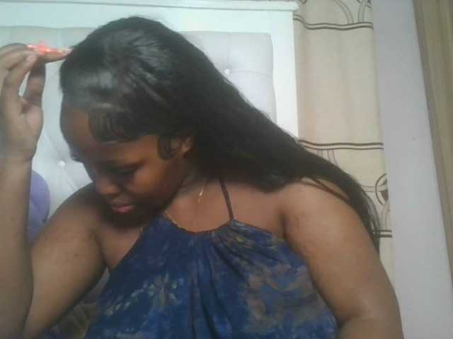 CuteTinkerbella broadcasting live