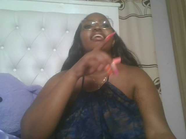 CuteTinkerbella broadcasting live