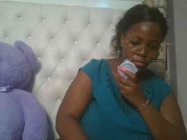 CuteTinkerbella webcam