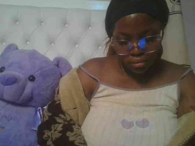 CuteTinkerbella webcam