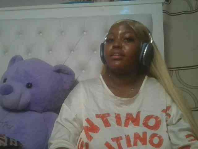 CuteTinkerbella webcam