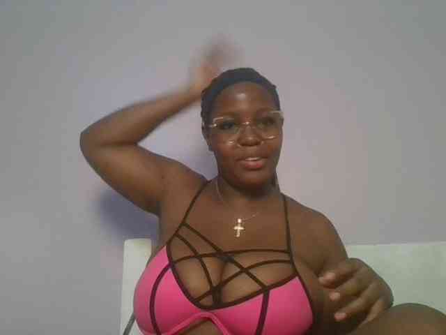 CuteTinkerbella webcam