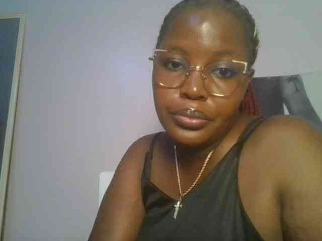 CuteTinkerbella webcam