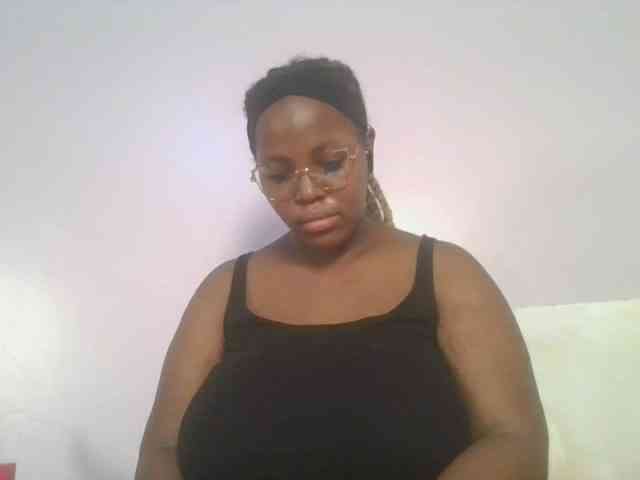 CuteTinkerbella webcam