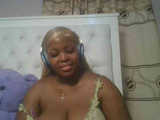 CuteTinkerbella webcam