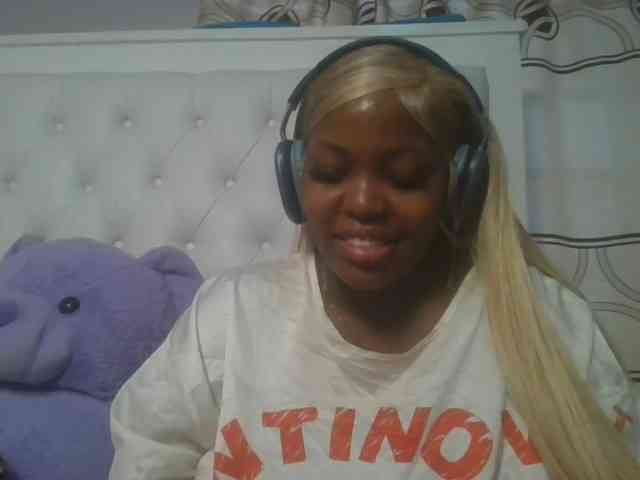 CuteTinkerbella webcam