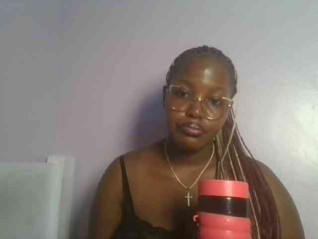 CuteTinkerbella webcam