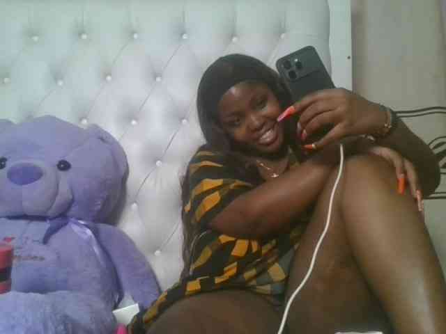 CuteTinkerbella webcam