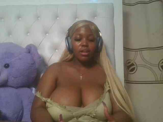 CuteTinkerbella webcam