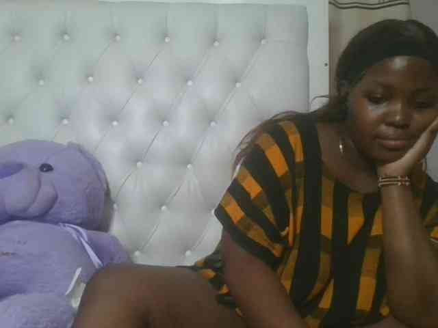 CuteTinkerbella webcam