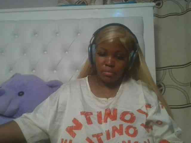 CuteTinkerbella webcam