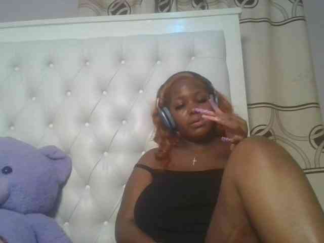 CuteTinkerbella webcam