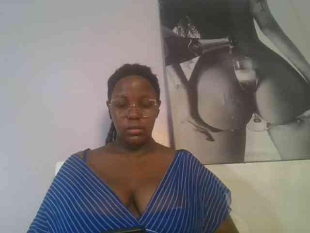 CuteTinkerbella webcam