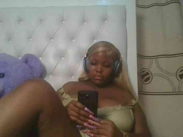 CuteTinkerbella webcam