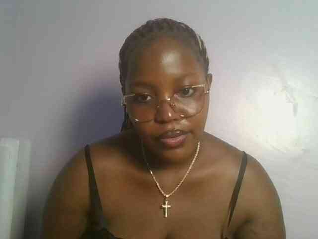 CuteTinkerbella webcam