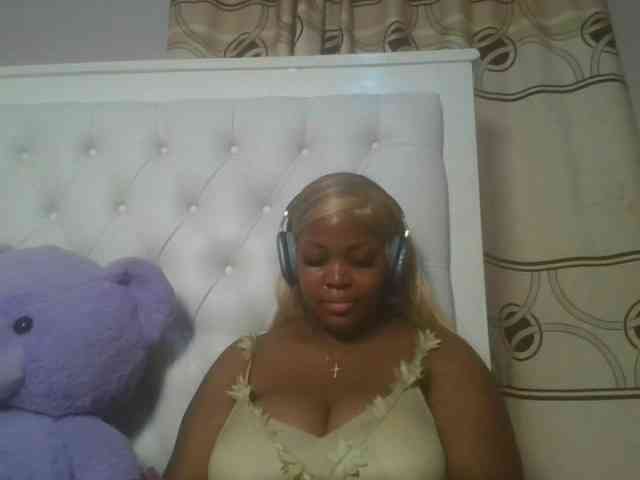 CuteTinkerbella webcam