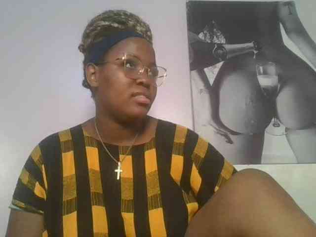 CuteTinkerbella webcam