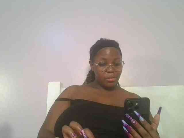 CuteTinkerbella webcam