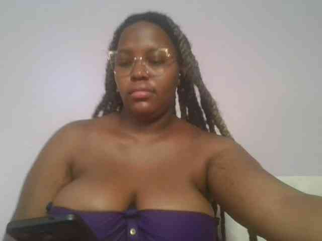 CuteTinkerbella webcam