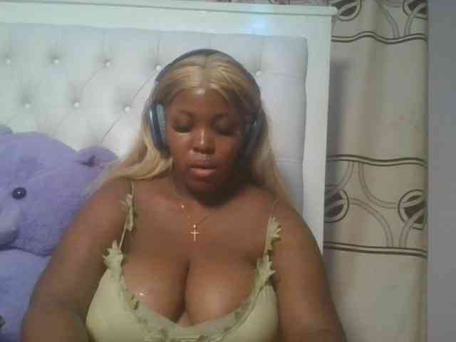 CuteTinkerbella webcam